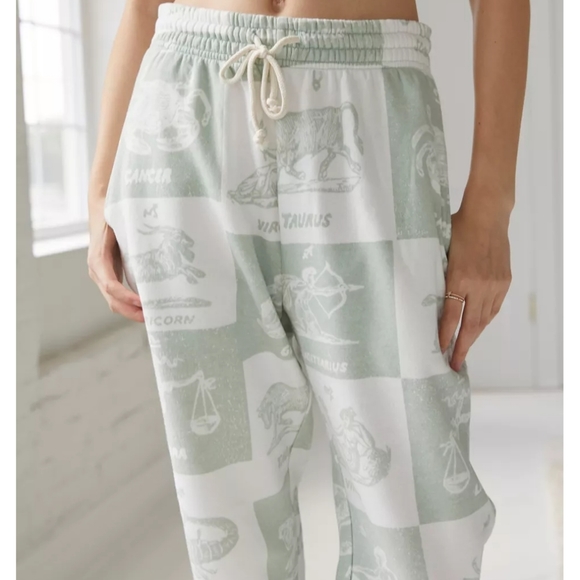 FINAL PRICE! NWT UO Pants - Picture 1 of 4